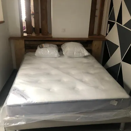 Au Coeur Du Senechal Apartment